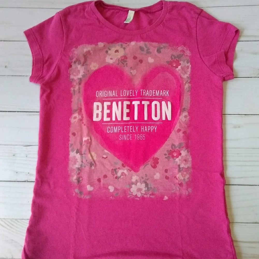 Benetton t-shirt - girls size 7/8